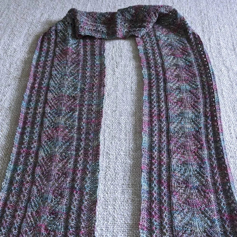 Chevron pattern hand-knitted lace scarf