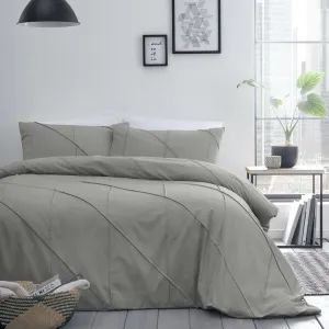 Dart Duvet Cover Set by Serene in Grey